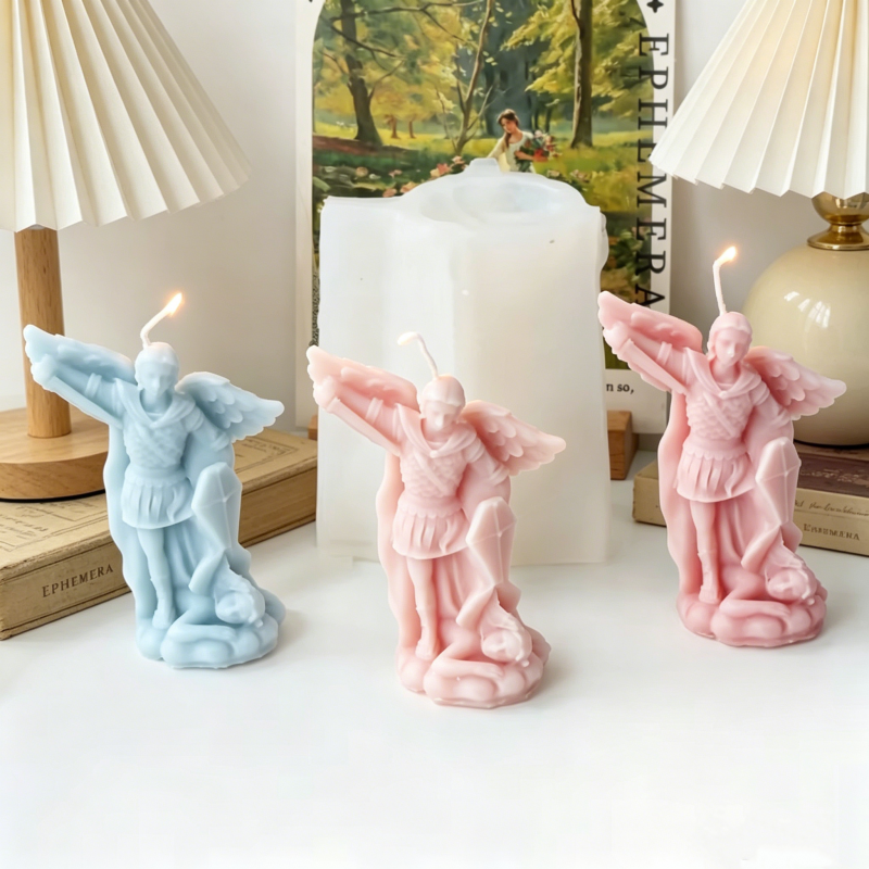 3D Queen Virgin Mary Silicone  - Candle. Queen recensione e prezzo