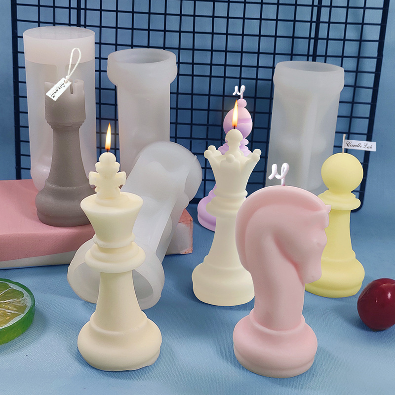 Chess Piece Candles Silicone M - Candle. Queen recensione e prezzo
