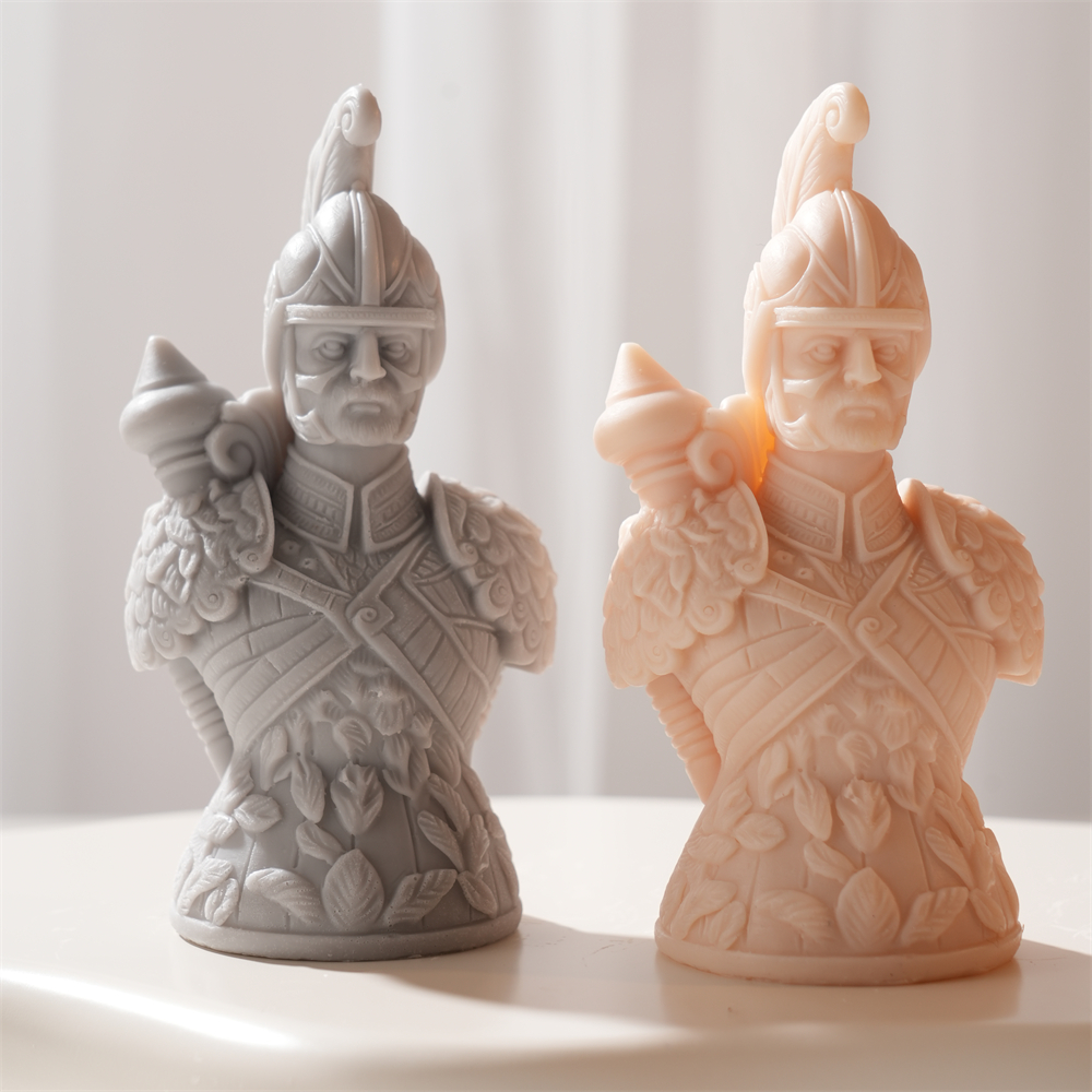Chess Pawn Bishop King Queen K - Candle. Queen recensione e prezzo