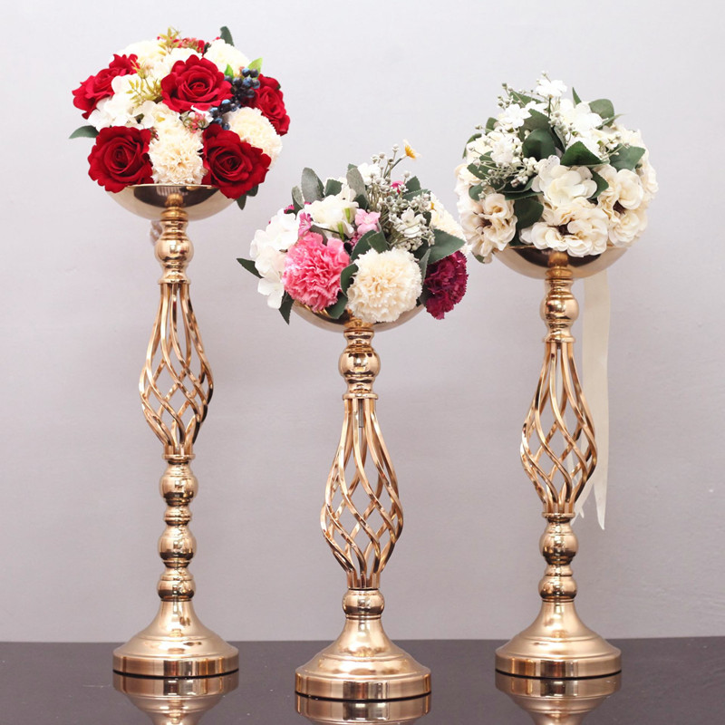 Metal Twisted Candlestick Home - Candle Supplies Europe recensione e prezzo